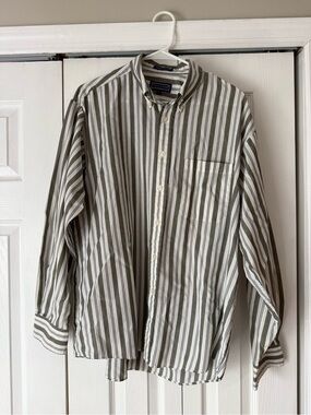 Savil Row Men's Button-Down Stripe Shirt
